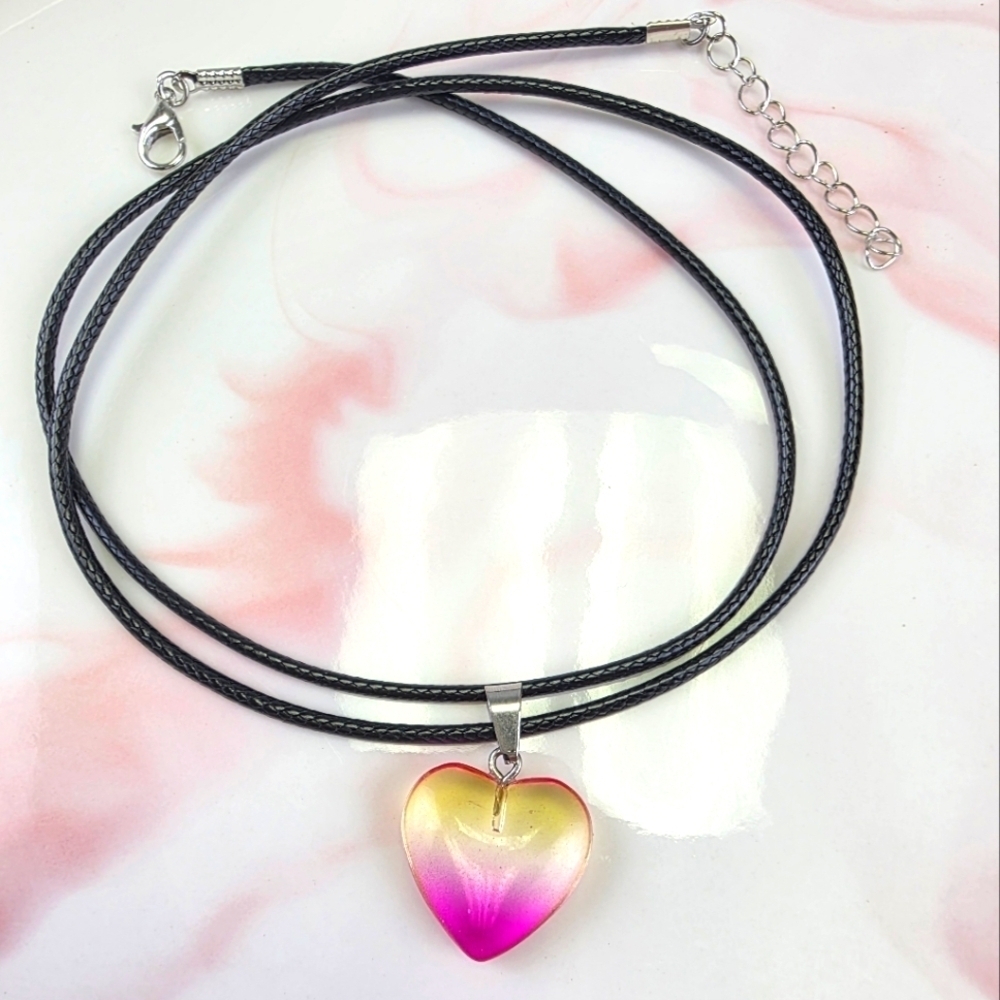 Natural Stone Heart Pendant Necklace​